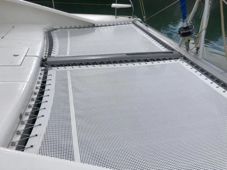 Charter a Custom Made Matrix Vision 450 in Mai Khao on Samboat