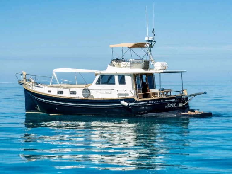 Hire a Menorquin Buccara XV Nassau