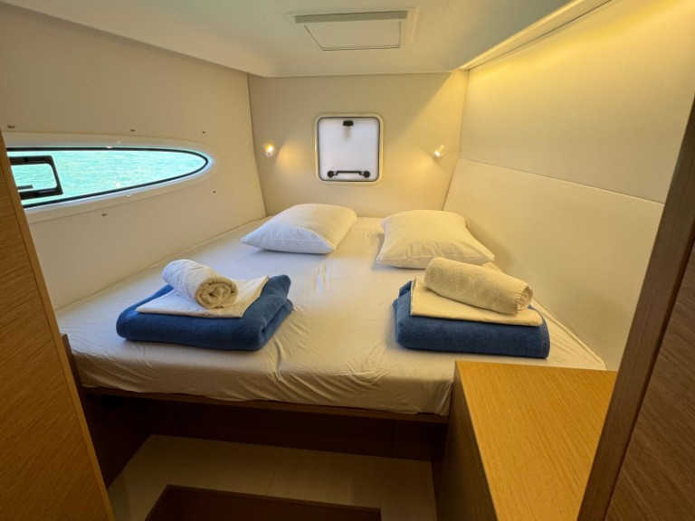 Yacht hire Komolac cheap Excess 14