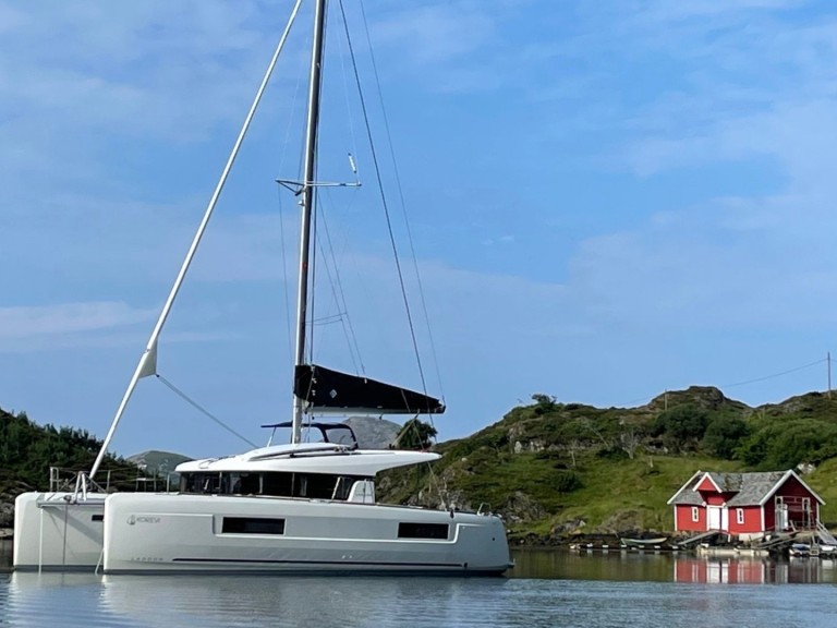 Yacht charter Tromsø - Lagoon Lagoon 40 on SamBoat