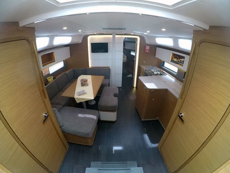 Yacht charter Šibenik - Dufour Dufour 41 GL on SamBoat