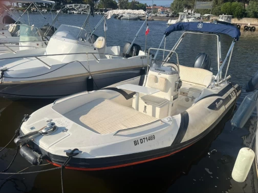RIB hire in Saint-Florent - Zar Zar 47 Classic Luxury