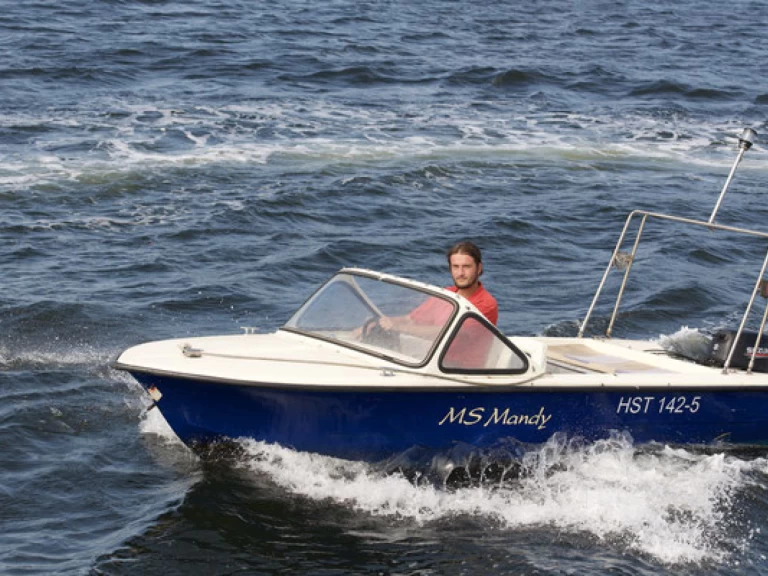 Trainer 1 charter bareboat or skippered in  Rostock