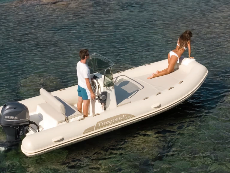 Hire a Capelli Tempest 530 Six-Fours-les-Plages