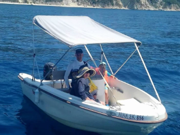 Motorboat hire in Palaiokastrítsa - Stagmar   470 