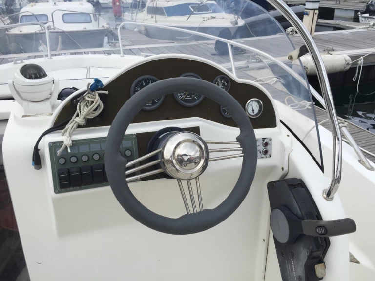 Hire a Pacific Craft Pacific Craft 550 Open Portvendres