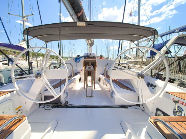 Hire Sailboat Elan with a boat licence