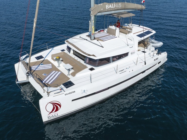 Bali Bali 4.5 charter bareboat or skippered in  Šibenik