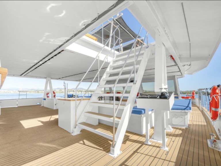 Hire a Catamarans Maxi Old Port of Marseille