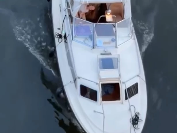 Hire Motorboat with or without skipper Joda Prague