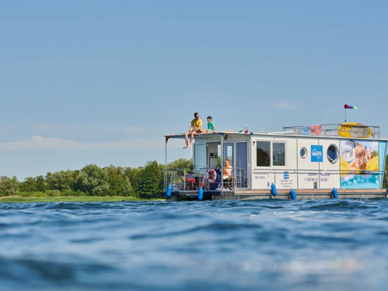 Charter a  Febomobil 1180 in Rechlin on Samboat