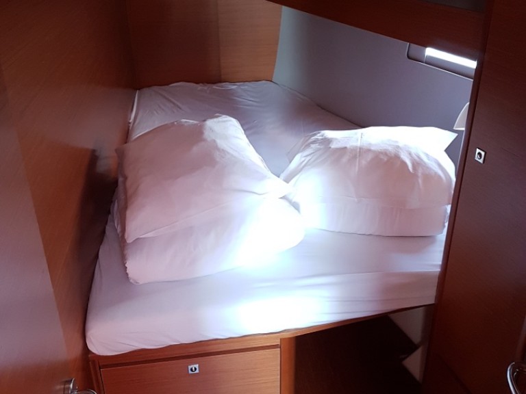 Hire Sailboat Dufour with a boat licence