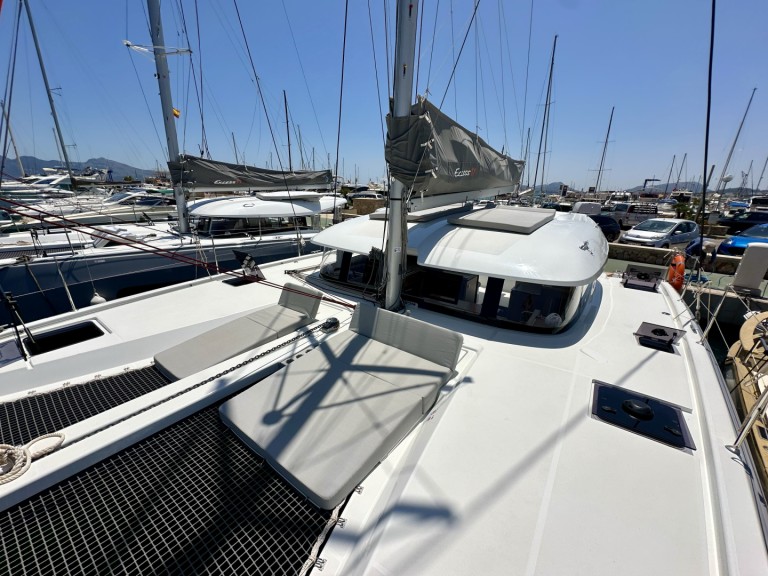 Charter a Excess Excess 11 in Port de Pollença on Samboat