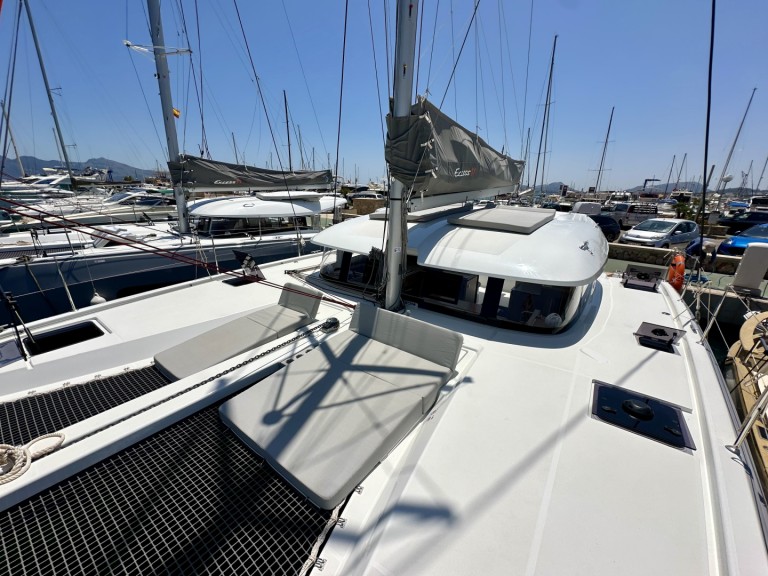 Charter a Excess Excess 11 in Port de Pollença on Samboat