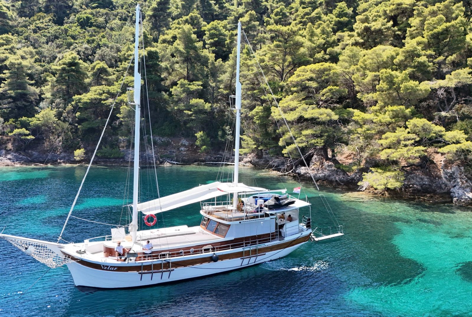 Yacht hire Split cheap 82