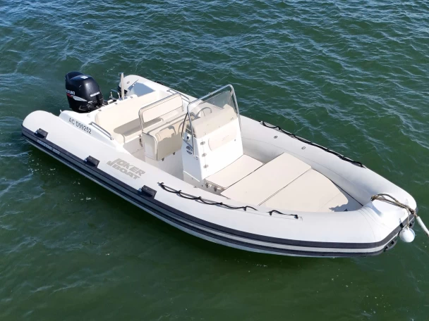 Charter a Joker Boat Coaster 600 in Grand Piquey on Samboat