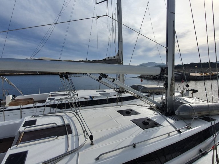 Sailboat to hire Punta Ala at the best price