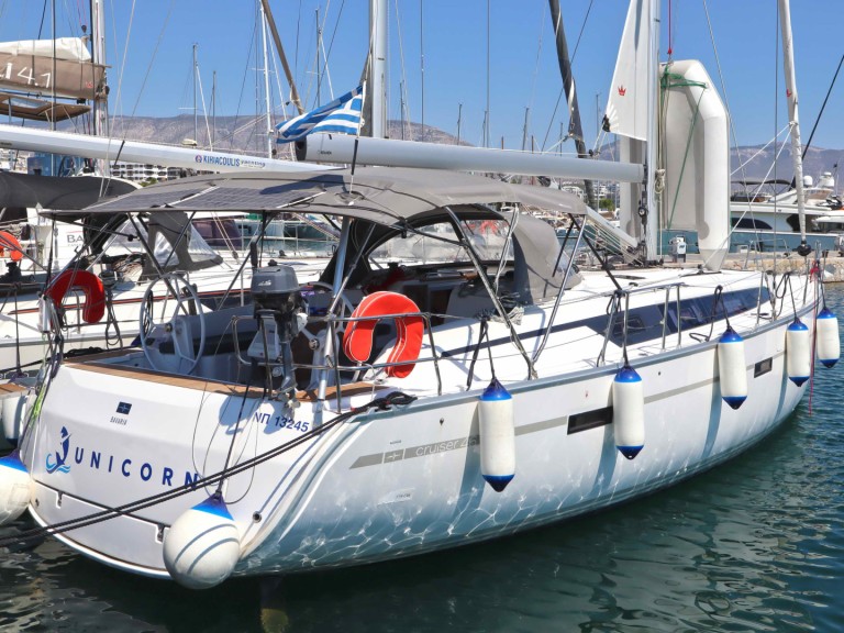 Hire Sailboat Bavaria with a boat licence