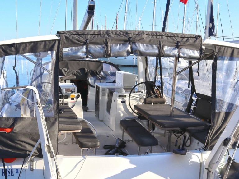 Yacht charter Alimos - Jeanneau Sun Loft 47 on SamBoat