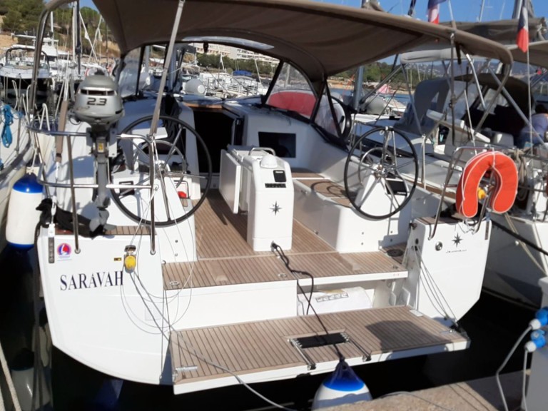 Yacht charter Bormes-les-Mimosas - Jeanneau Sun Odyssey 410 on SamBoat