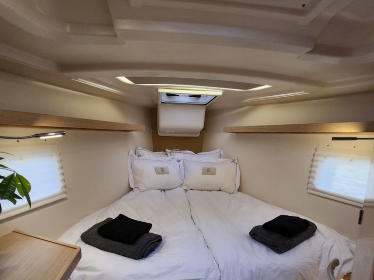 Hire Sailboat with or without skipper Hanse Nydri