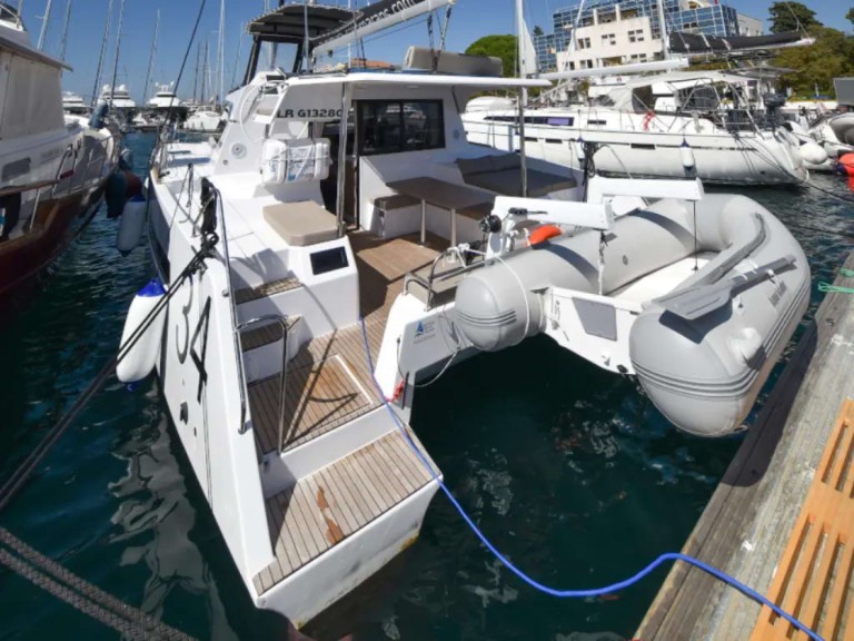 Hire Catamaran with or without skipper Aventura Zadar