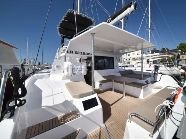 Catamaran to hire Zadar at the best price