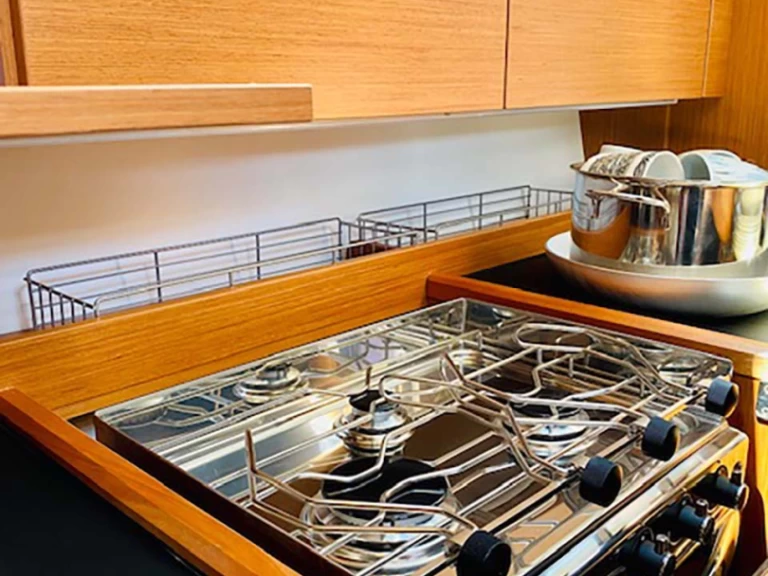 Sailboat to hire Punta Ala at the best price