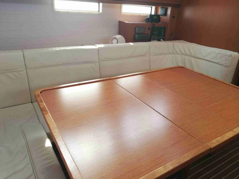 Sailboat hire in Agropoli - Bavaria Cruiser 46