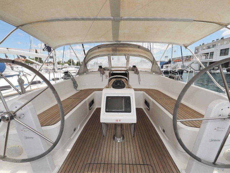 Charter a Bavaria Cruiser 46 in Zadar on Samboat