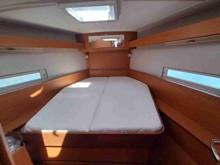 Dufour Dufour 430 charter bareboat or skippered in  Rodi Garganico