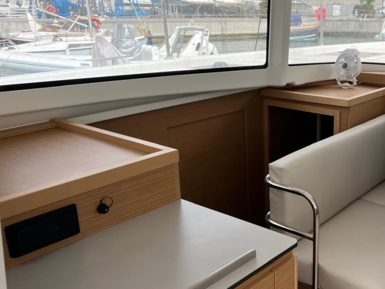 Yacht hire Capo d'Orlando cheap Excess 11