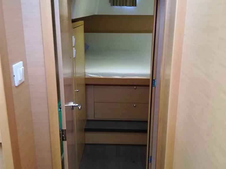 Catamaran hire in Gouvia - Lagoon Lagoon 39