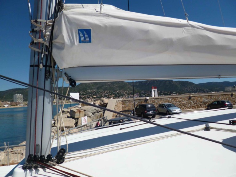Catamaran to hire Bormes-les-Mimosas at the best price