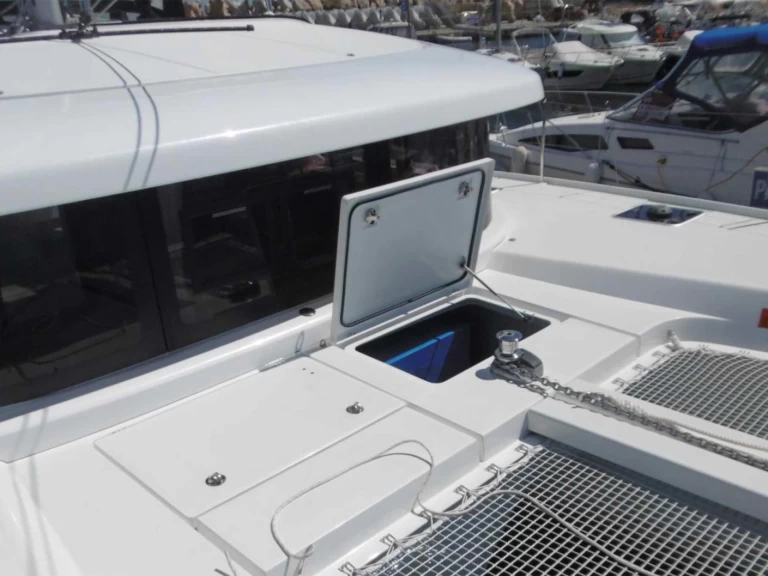 Lagoon Lagoon 42 charter bareboat or skippered in  Bormes-les-Mimosas