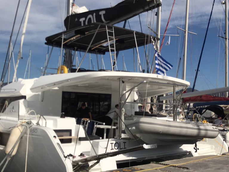 Catamaran to hire Alimos at the best price