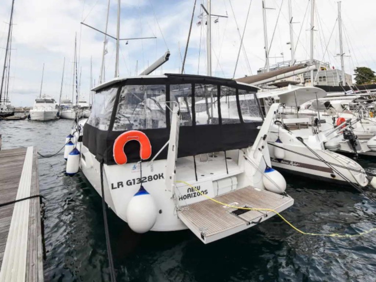 Sailboat hire in Zadar - Jeanneau Sun Loft 47