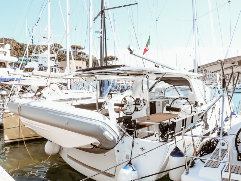 Sailboat to hire Punta Ala at the best price