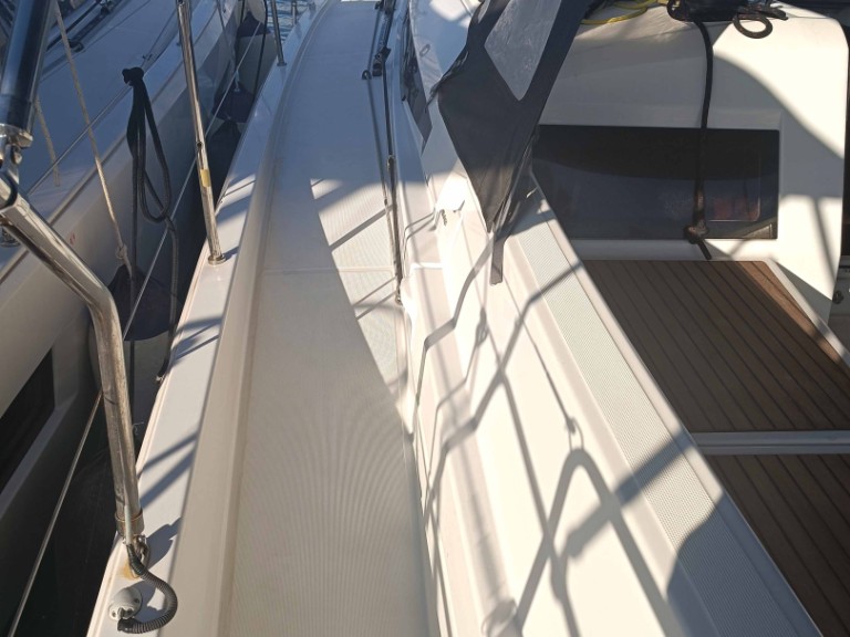 Yacht charter Gouvia - Jeanneau Sun Odyssey 440 on SamBoat