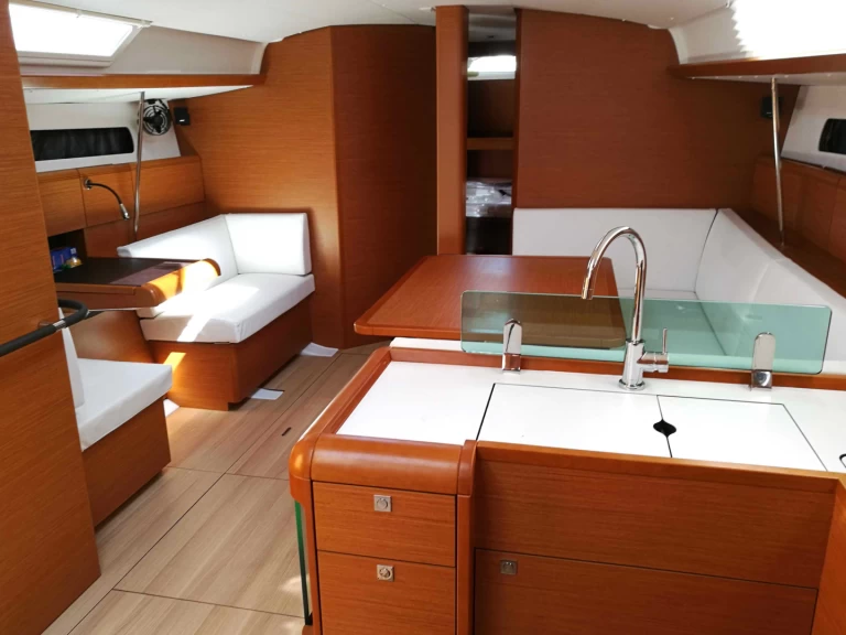 Hire a Jeanneau Sun Odyssey 449 Agropoli