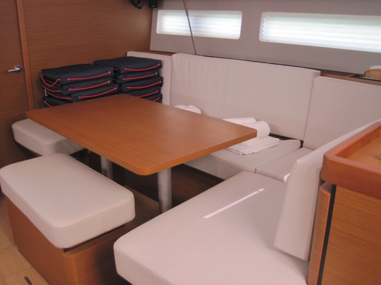 Hire a Jeanneau Sun Odyssey 490 Capo d'Orlando