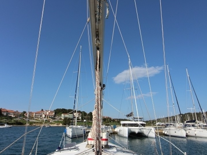 Charter a Dufour Gib Sea 43 in Punat on Samboat