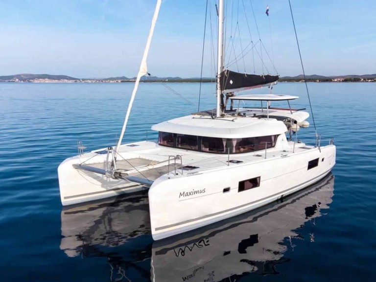 Yacht hire Pomer cheap Lagoon 42