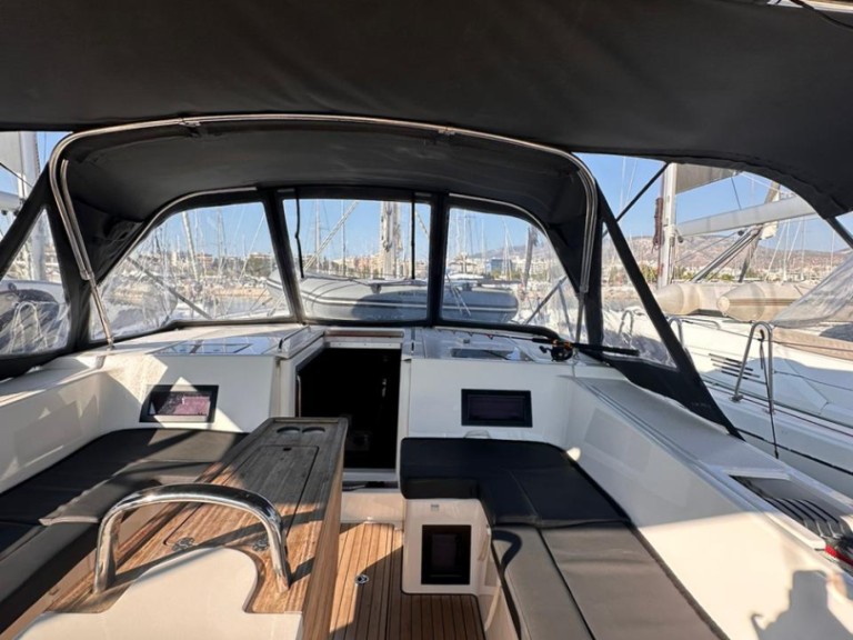 Yacht hire Alimos cheap Bavaria C45