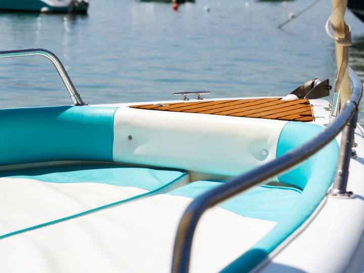 Hire Motorboat with or without skipper Coverline Torre Canne