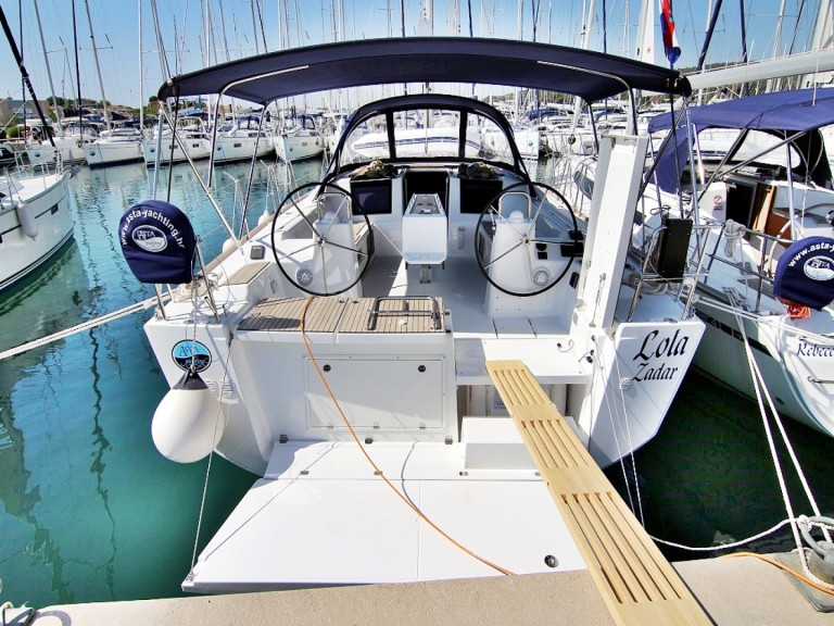 Hire Sailboat with or without skipper Dufour Sukošan