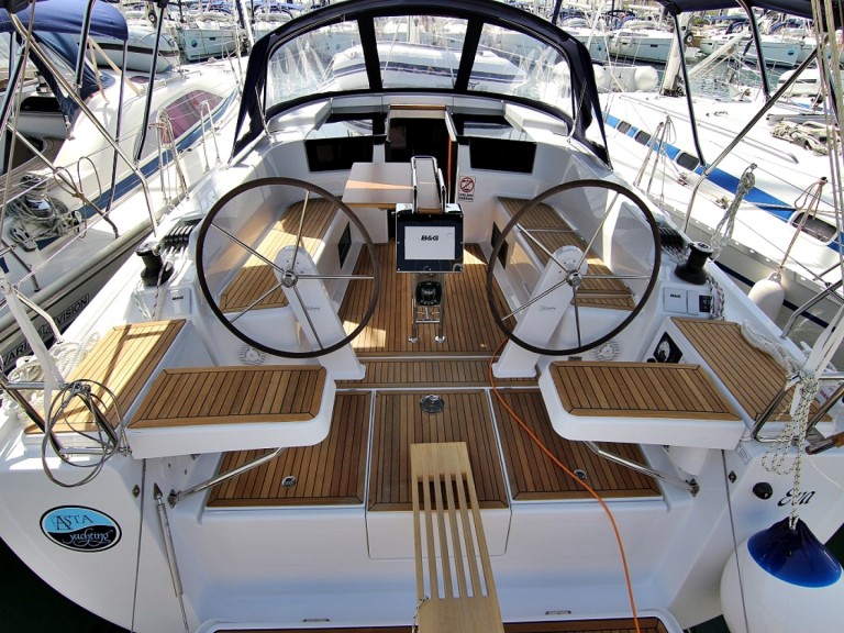 Yacht hire Sukošan cheap Hanse 418