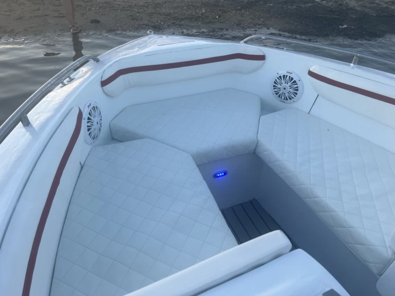 Motorboat hire in Abejar - Régal Valenti 190