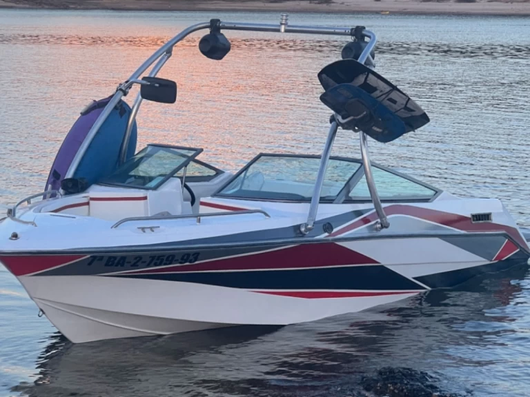 Hire a Régal Valenti 190 Abejar