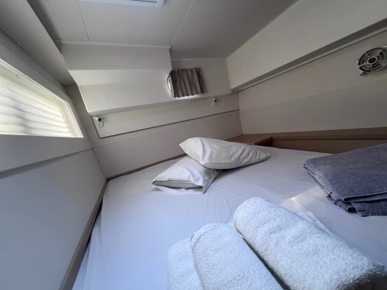 Hire Catamaran with or without skipper Lagoon Volos